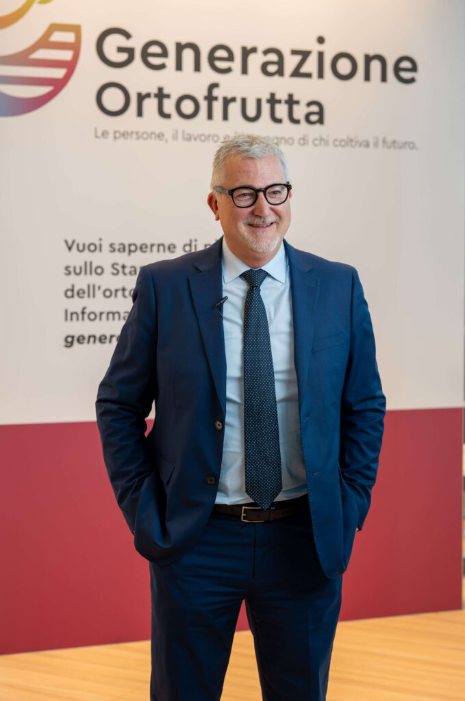 La foro mostra Vincenzo Falconi, Direttore di Italia Ortofrutta.